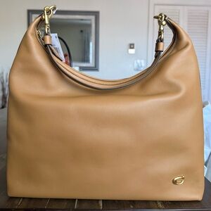 Coach Juliet 38 in Honey Brown NWT